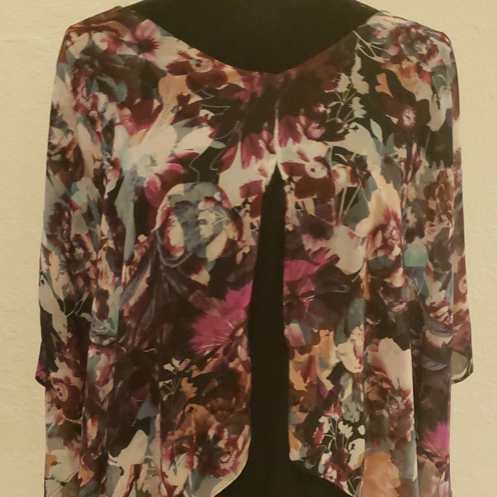 New without tags Thalia Butterfly Sleeve Floral Pr